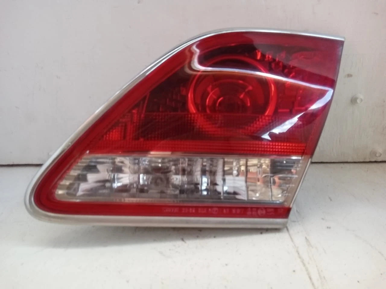 2004-2006 LEXUS ES330 REAR LAMP RIGHT PASSENGER SIDE 81551-33430