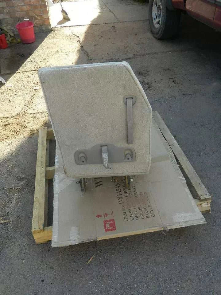 TOYOTA SIENNA REAR PASSENGER SEAT (3RD ROW RIGHT ONLY) - FABRIC