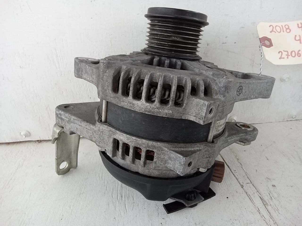 2010-2021 TOYOTA 4RUNNER 4.0L ALTERNATOR GENERATOR 27060-31190 / 104210-2865