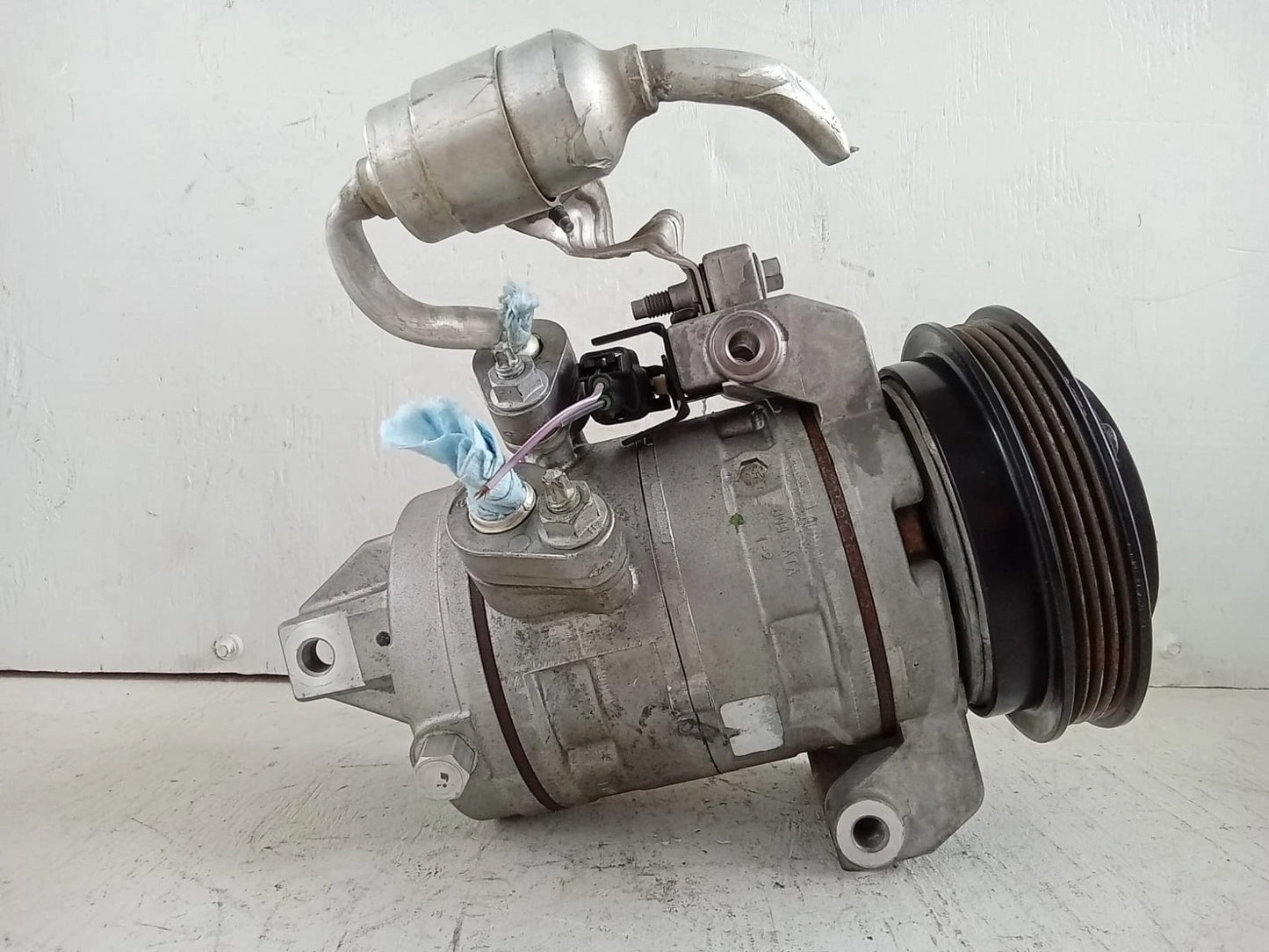 2011-2014 FORD MUSTANG 3.7L A/C COMPRESSOR BR33-19D629-AD | 002C286282