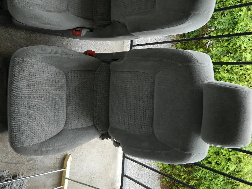 TOYOTA SIENNA REAR SECOND 2ND ROW SEATS FABRIC (3 PIECES SET)