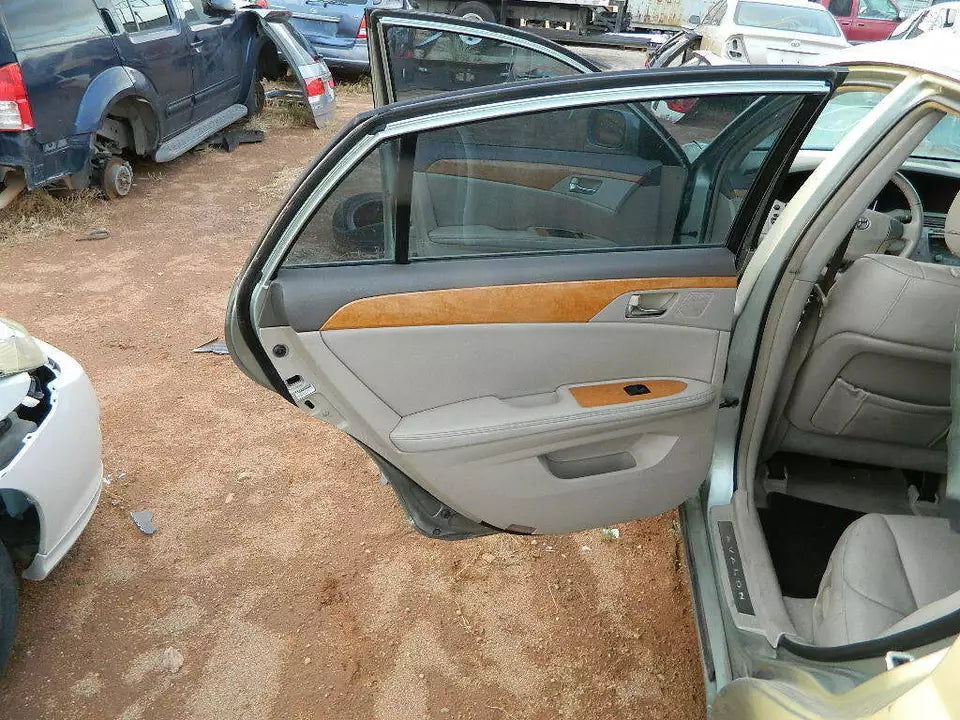 TOYOTA AVALON FRONT AND REAR LEFT DRIVER SIDE DOORS DOOR SET (2 DOORS)- 6U0