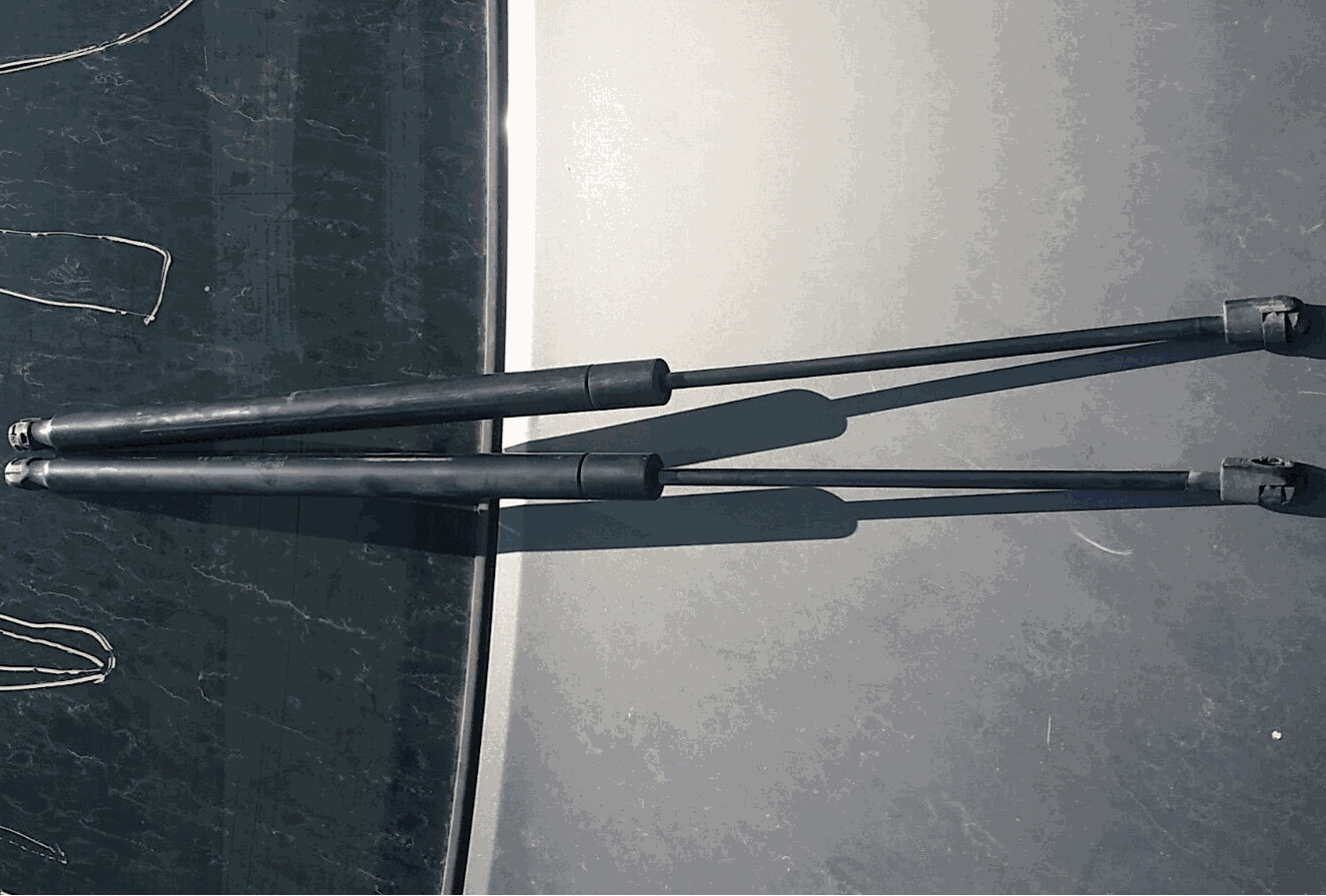 Toyota Sienna tailgate