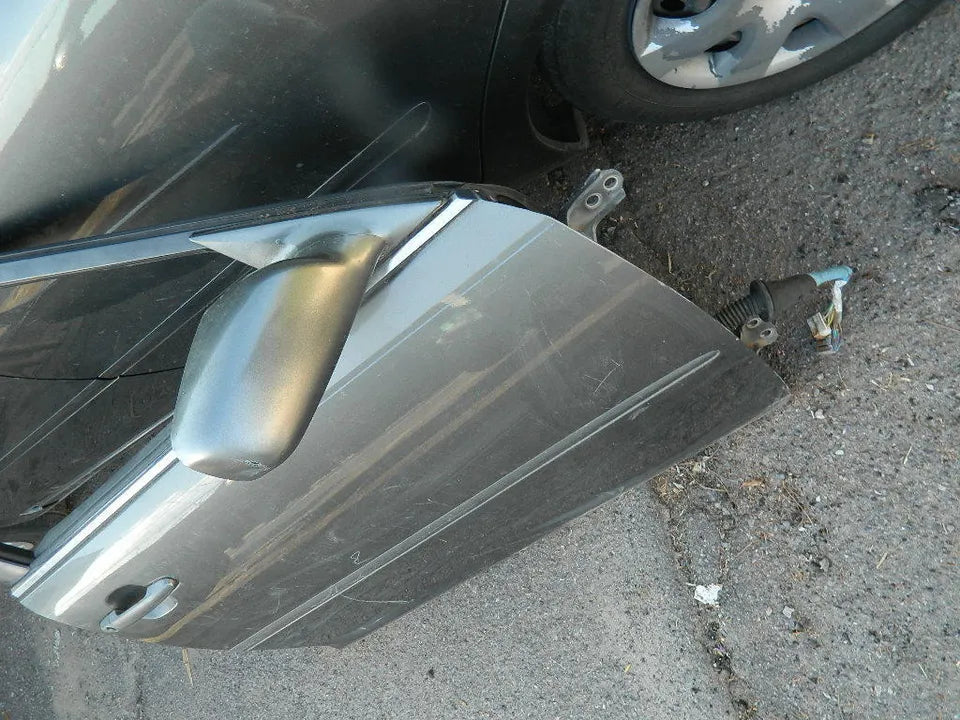 2002 2003 2004 2005 2006 TOYOTA CAMRY FRONT RIGHT PASSENGER DOOR OEM