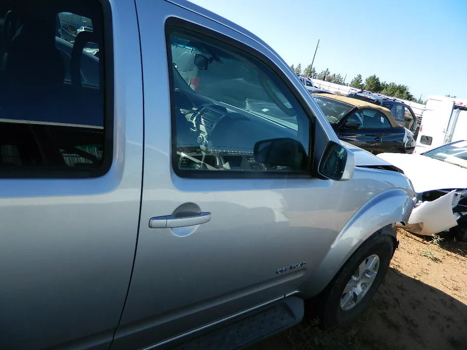 2005 -2011 NISSAN FRONTIER PATHFINDER XTERRA FRONT RIGHT PASSENGER DOOR ASSEMBLY