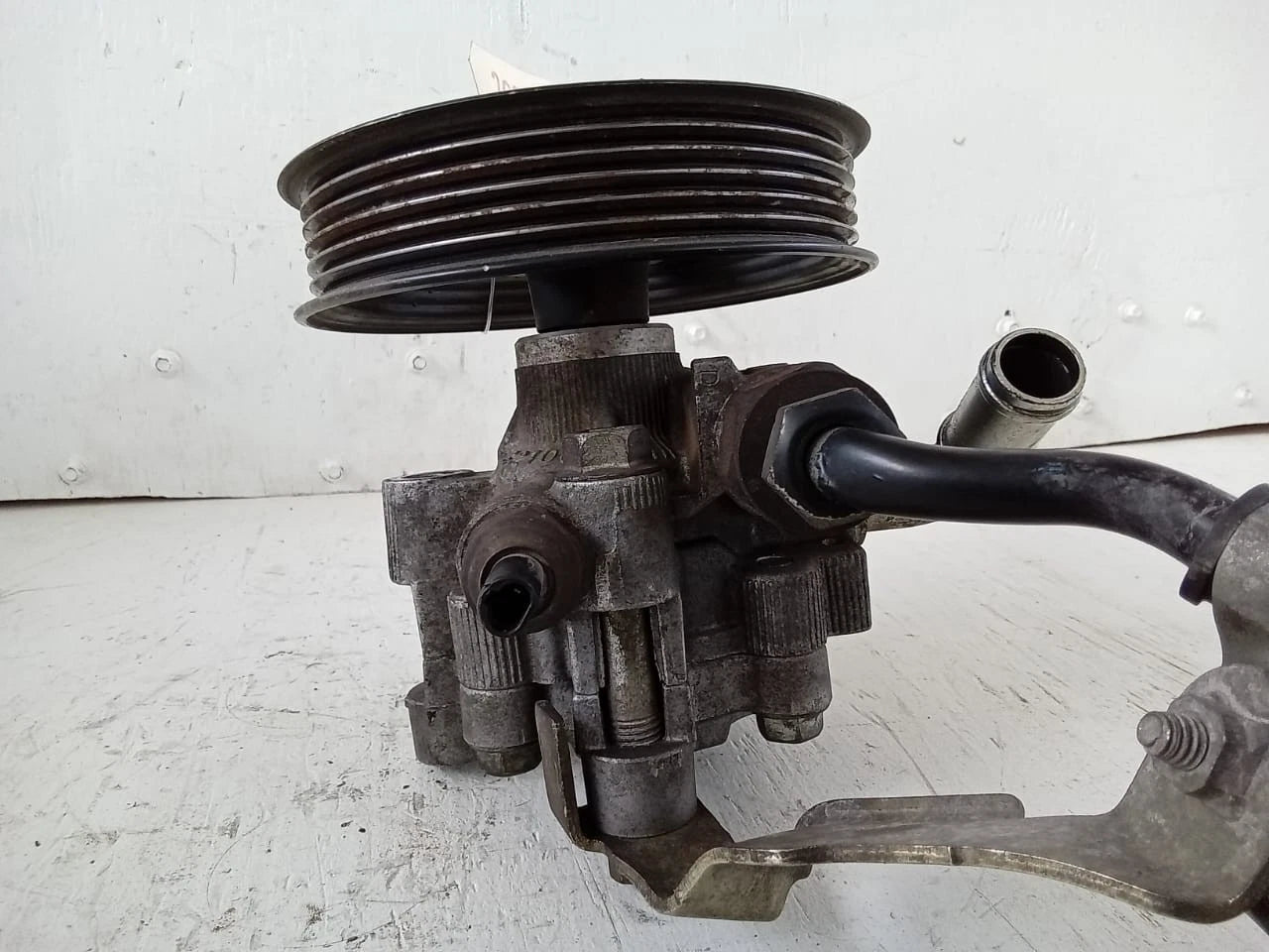 2003-2008 TOYOTA COROLLA MATRIX 1.8L POWER STEERING PUMP 44310-02101 | A6F62744