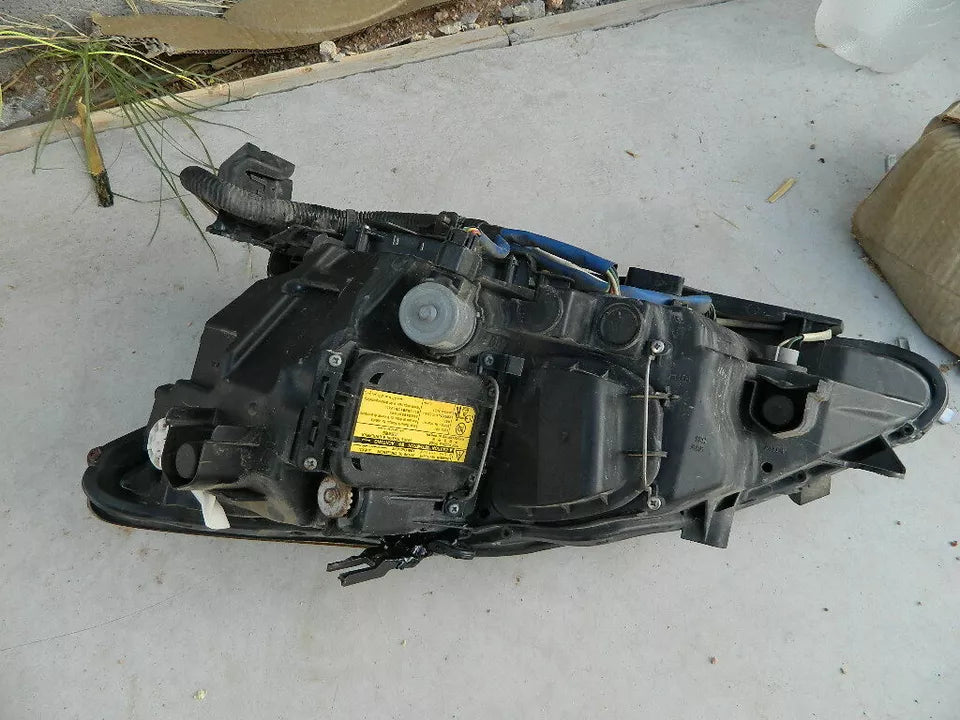 LEXUS IS 350 IS250 SEDAN FRONT PASSENGER SIDE XENON HID HEADLIGHT HEADLAMP ASSY