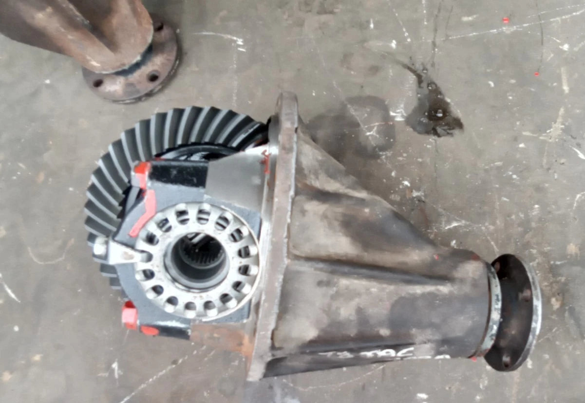 96 97 98 99 TOYOTA TACOMA REAR DIFFERENTIAL AXLE PUMPKIN 3RD THIRD MEMBER 3.58 41110-35260