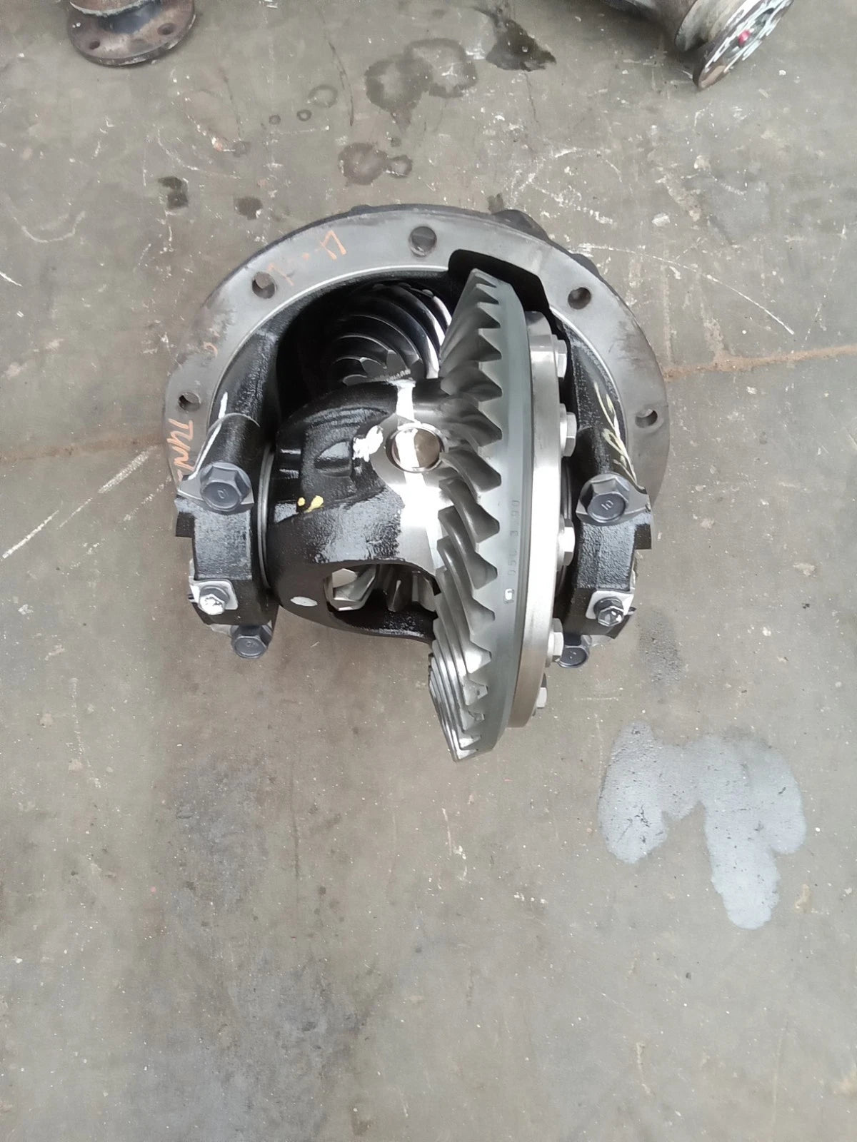 07-20 TOYOTA TUNDRA V8 4.7L 4.6L V6 4.0L REAR DIFFERENTIAL CARRIER 3RD MEMBER 41110-0C010