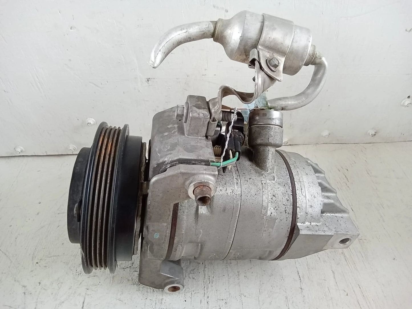 2011-2014 FORD MUSTANG 3.7L A/C COMPRESSOR BR33-19D629-AD | 002C286282
