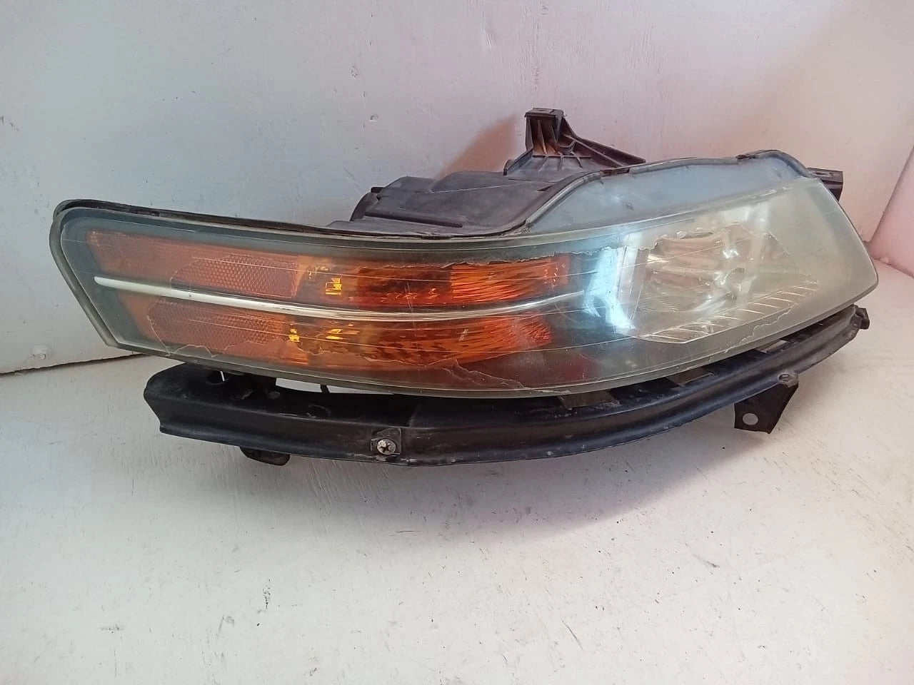 2007-2008 ACURA TL SEDAN RIGHT PASSENGER SIDE HEADLIGHT XENON HID HEADLAMP W3T16591 33151SEPA32