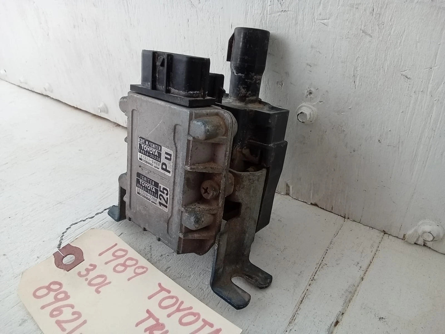 1989-1991 TOYOTA PICKUP 4RUNNER V6 3.0L IGNITION COIL IGNITER ASSY 19070-35230