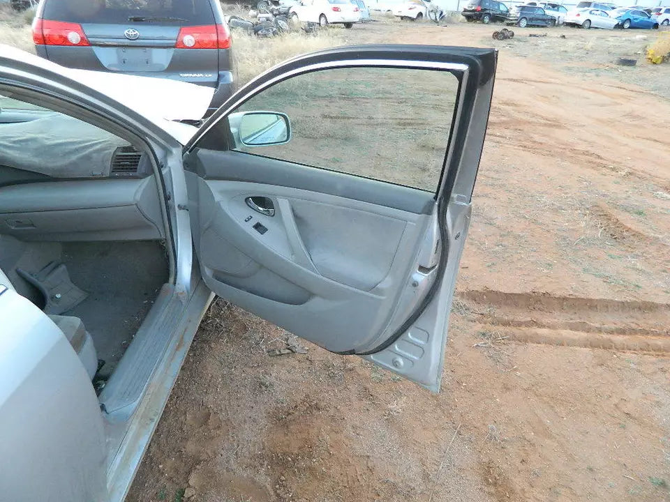 TOYOTA CAMRY FRONT AND REAR RIGHT PASSENGER SIDE DOORS DOOR SET (2 DOORS)-1D4