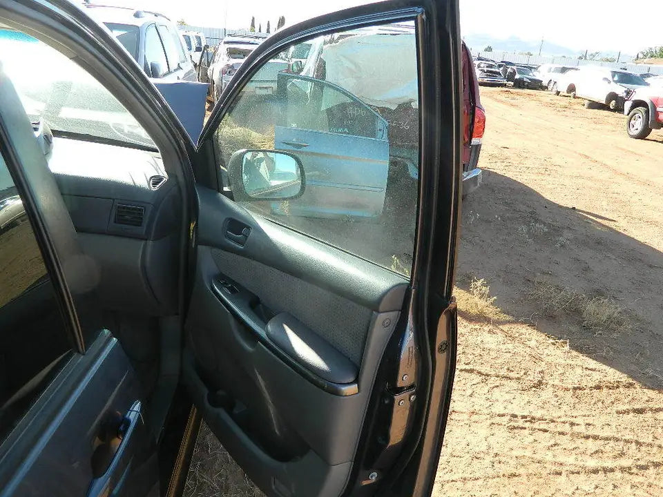 2004 - 2010 TOYOTA SIENNA FRONT AND REAR RIGHT PASSENGER DOORS DOOR SET(2 DOORS)