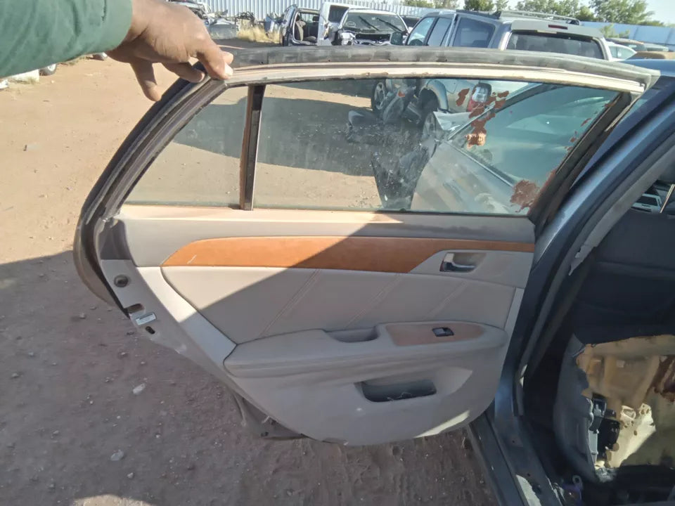 TOYOTA AVALON FRONT AND REAR LEFT DRIVER SIDE DOORS DOOR SET (2 DOORS)-COLOR 4Q2
