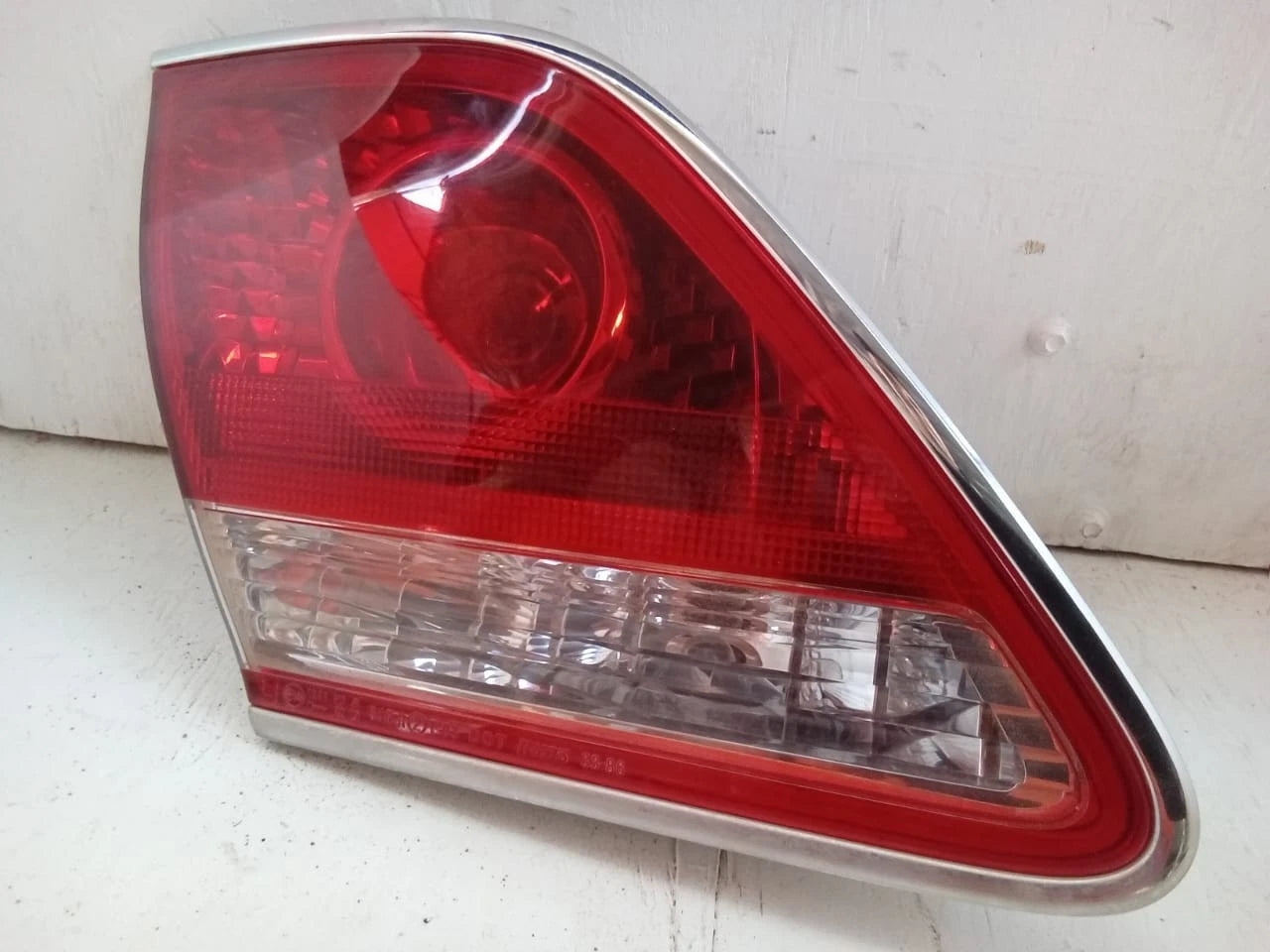 2004-2006 LEXUS ES330 REAR LAMP LEFT DRIVER SIDE 81561-33430