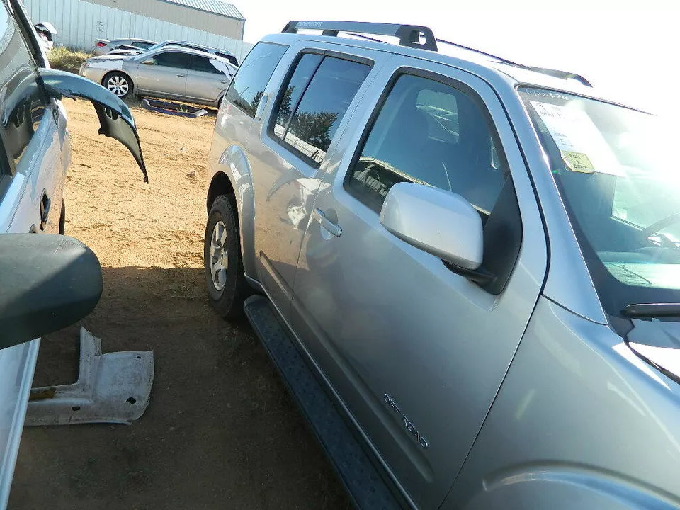 2005 -2011 NISSAN FRONTIER PATHFINDER XTERRA FRONT RIGHT PASSENGER DOOR ASSEMBLY