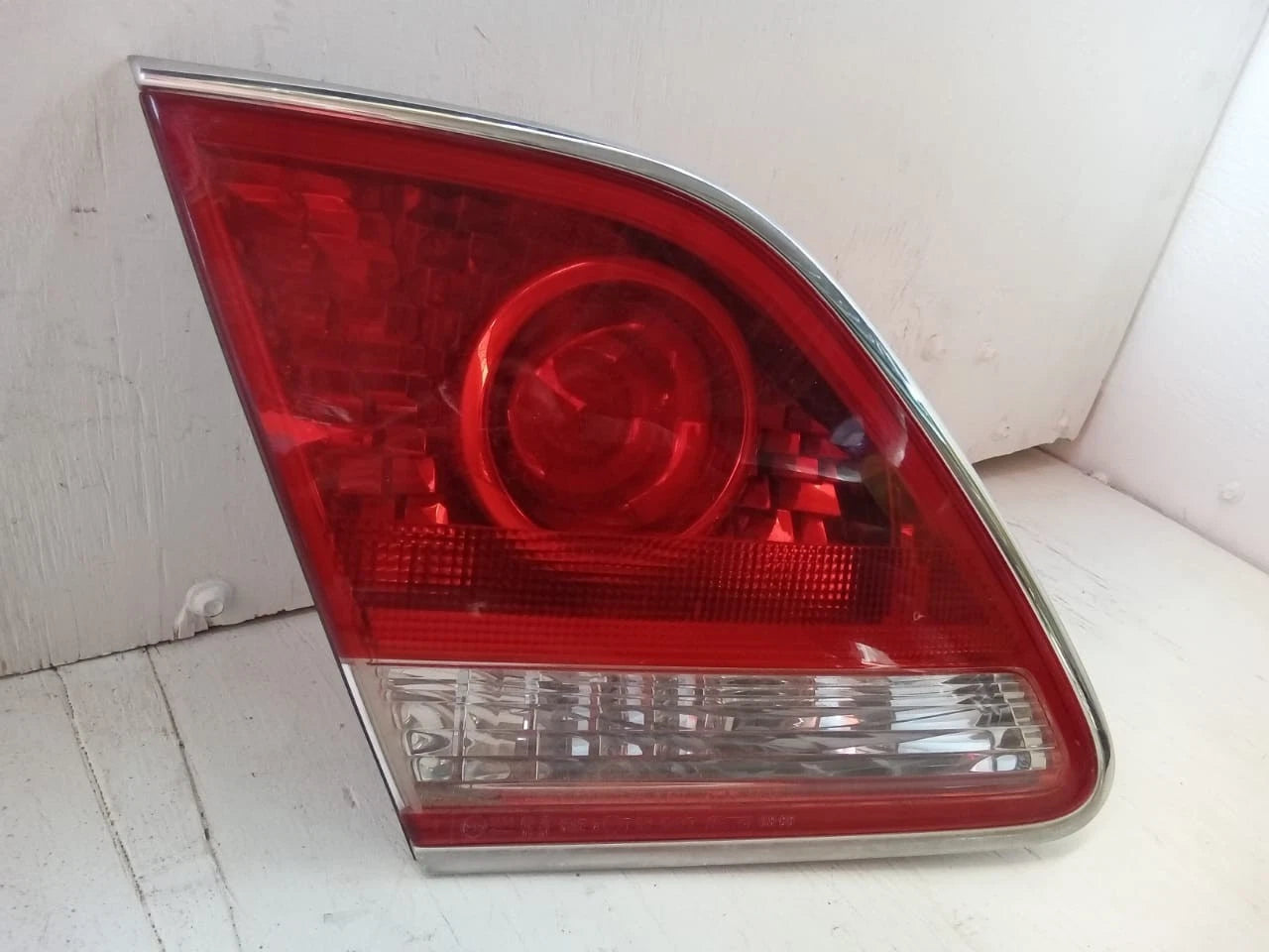 2004-2006 LEXUS ES330 REAR LAMP LEFT DRIVER SIDE 81561-33430
