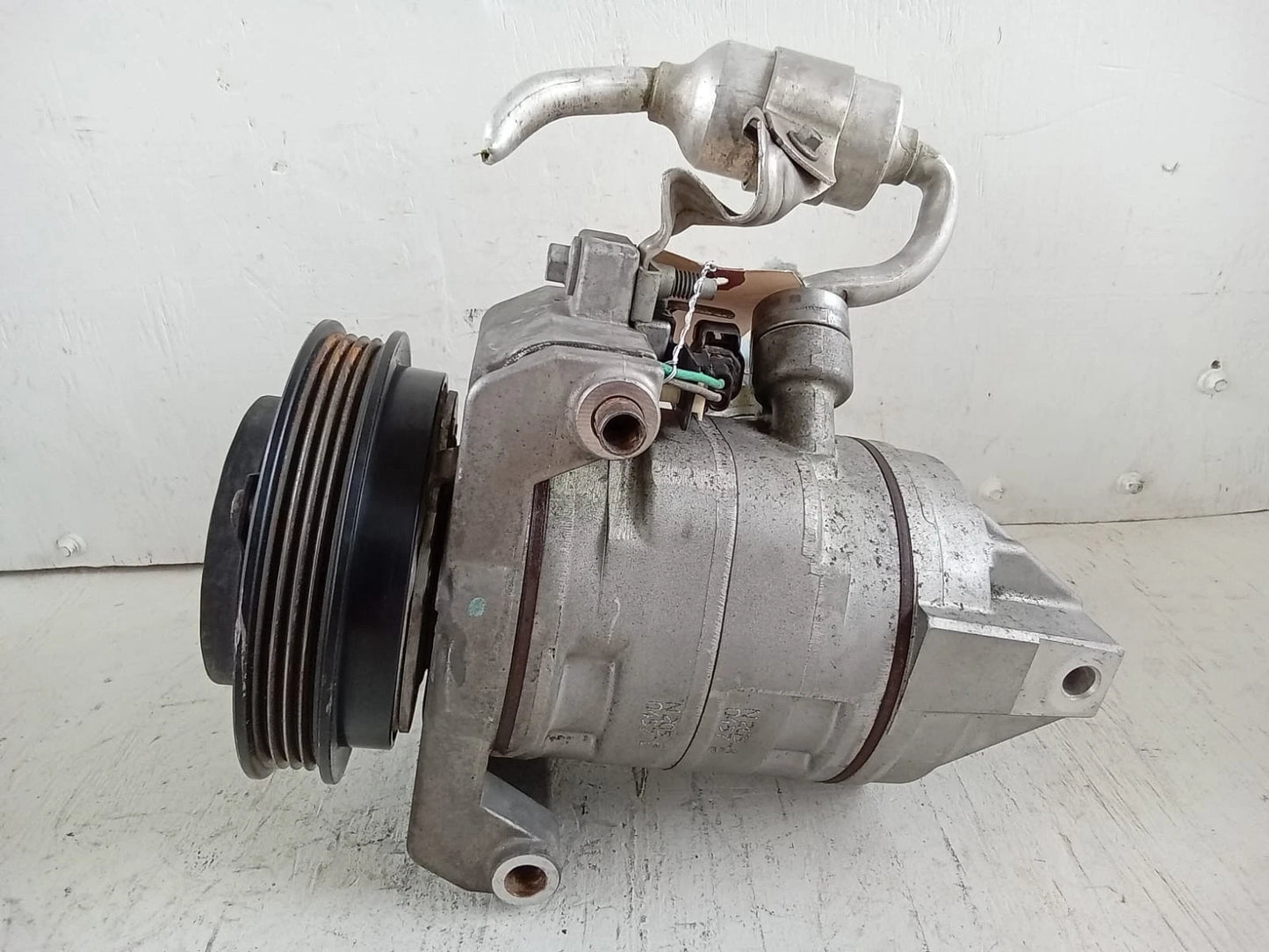2011-2014 FORD MUSTANG 3.7L A/C COMPRESSOR BR33-19D629-AD | 002C286282