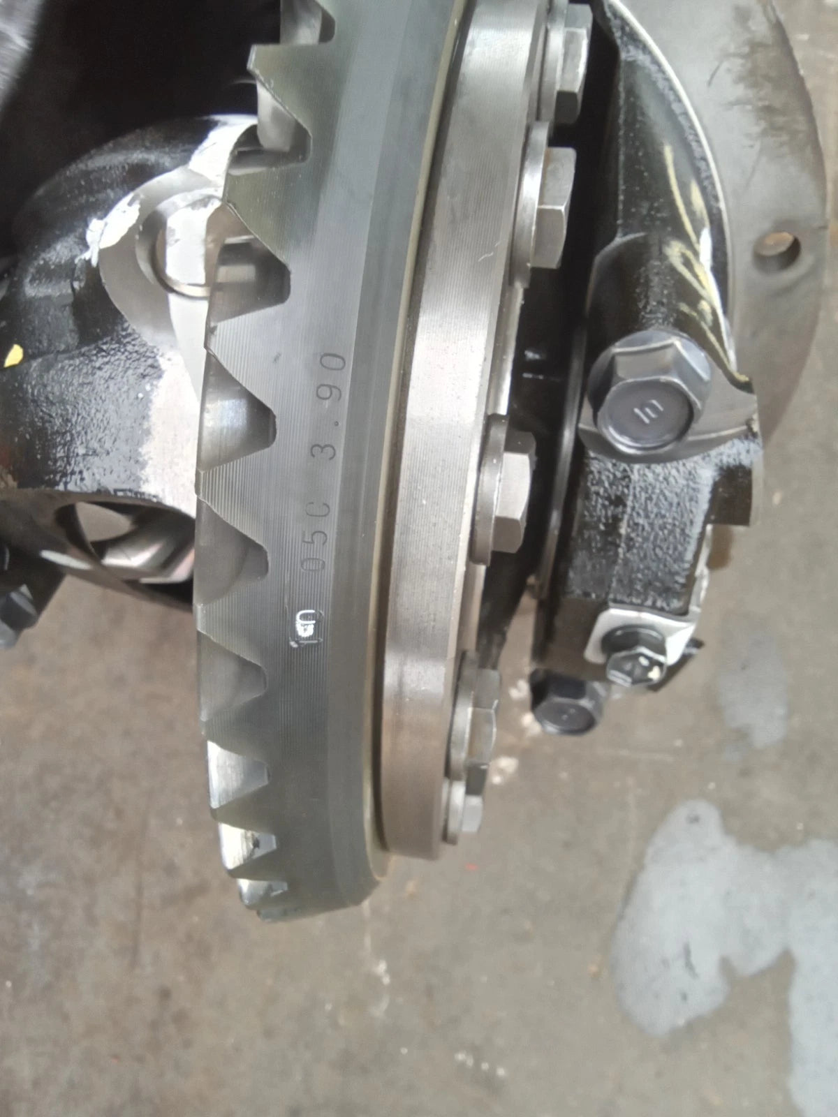 07-20 TOYOTA TUNDRA V8 4.7L 4.6L V6 4.0L REAR DIFFERENTIAL CARRIER 3RD MEMBER 41110-0C010