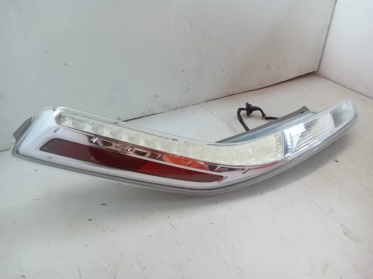 2013-2014 NISSAN LEAF REAR LAMP LEFT DRIVER SIDE 26555-3NA3A