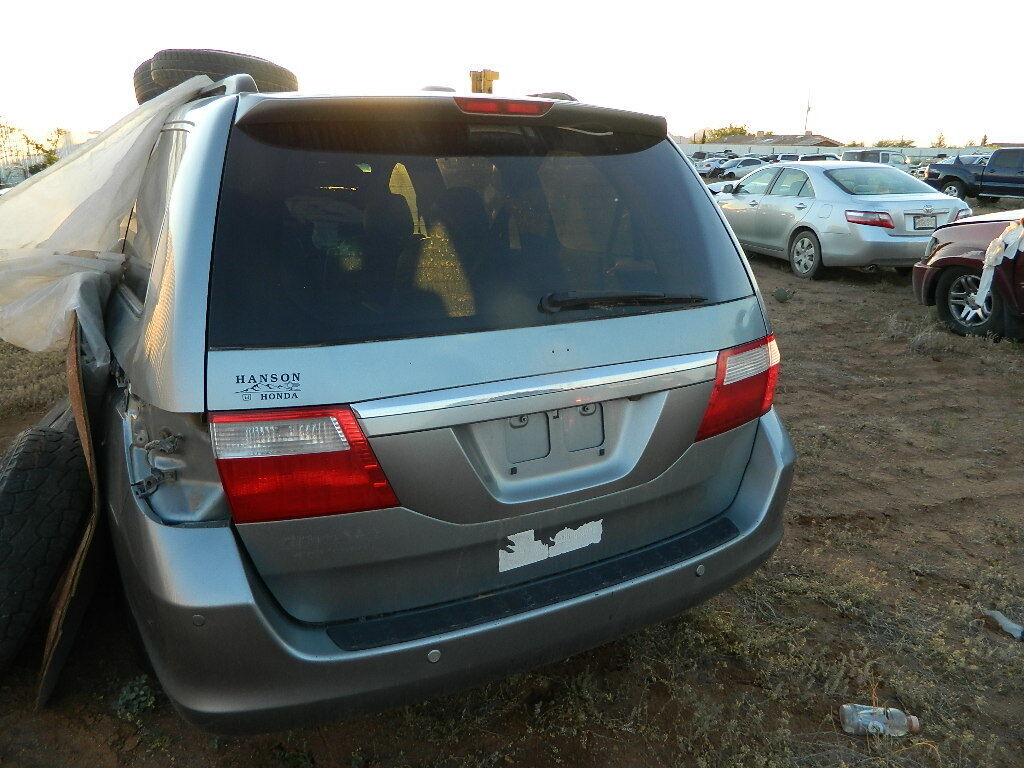 2005 2006 2007 HONDA ODYSSEY TAILGATE TAIL GATE TRUNK LID HATCH- W/CAMERA