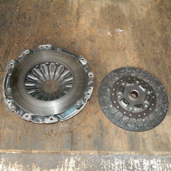 NISSAN 350 INFINITI G35 CLUTCH PRESSURE PLATE FLYWHEEL KIT 3.5L V6