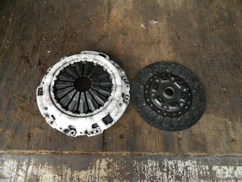 NISSAN 350 INFINITI G35 CLUTCH PRESSURE PLATE FLYWHEEL KIT 3.5L V6