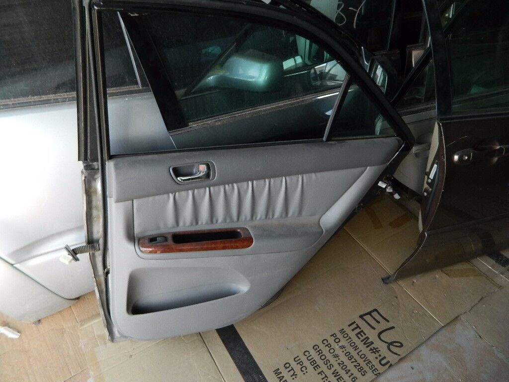 2002 2003 2004 2005 2006 TOYOTA CAMRY RIGHT REAR PASSENGER DOOR OEM- GRAY