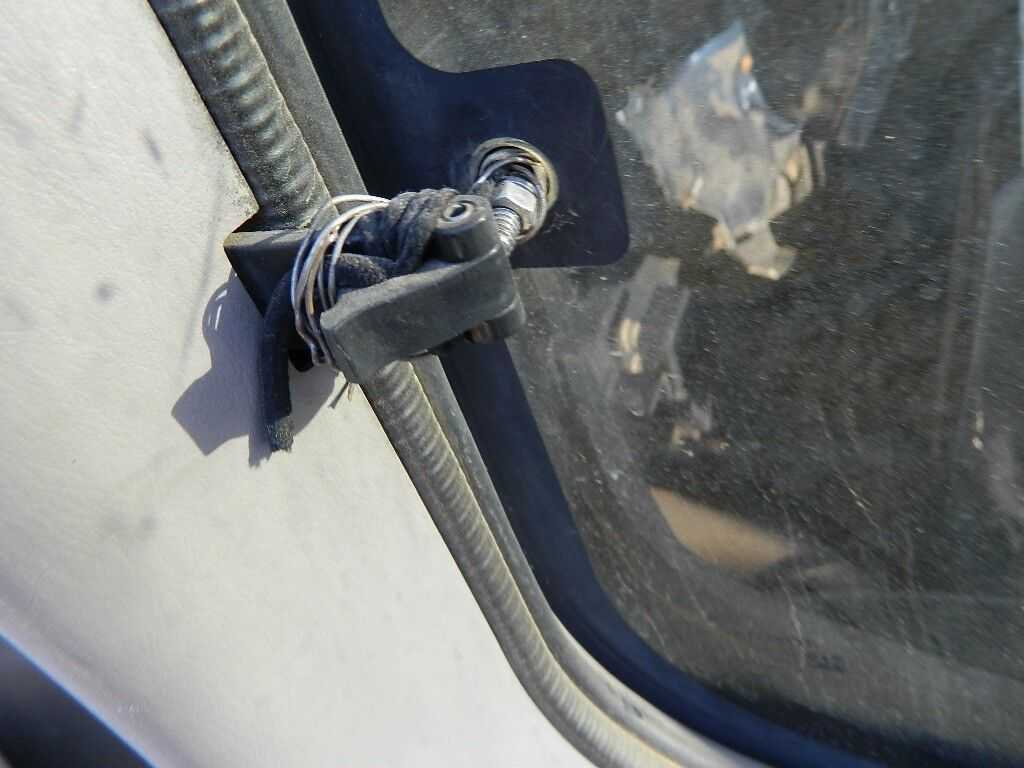 Toyota Tundra ACC Cab