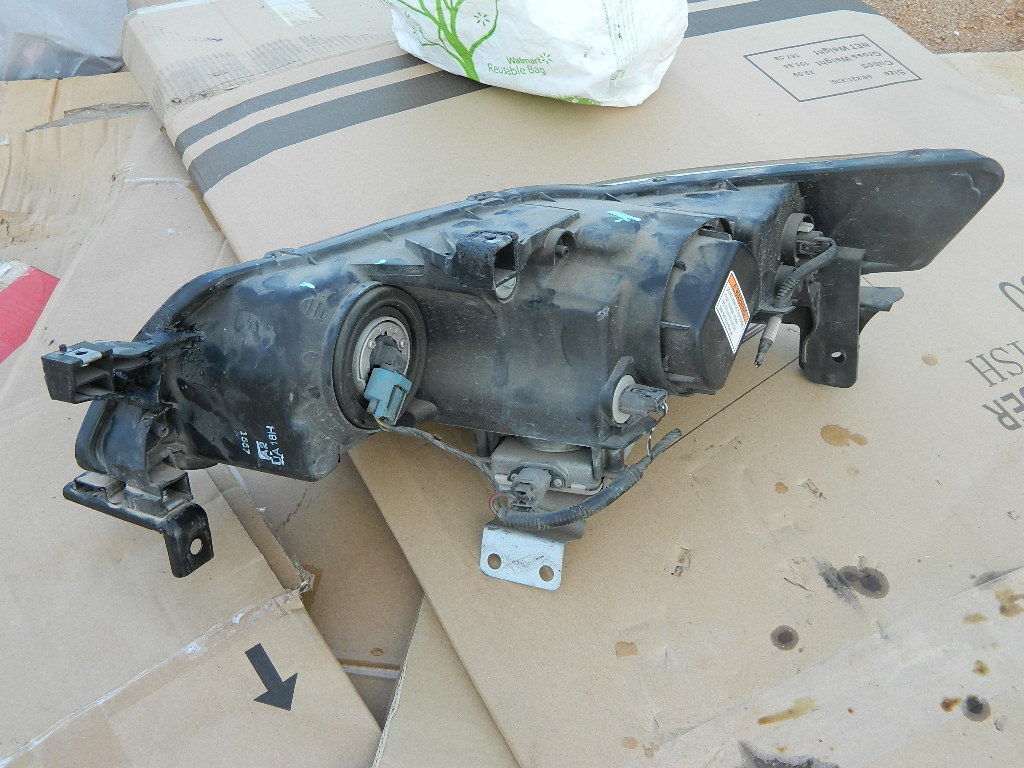 2007 07 2008 08 ACURA TL 3.2L FRONT RIGHT PASSENGER SIDE HEADLIGHT XENON HID