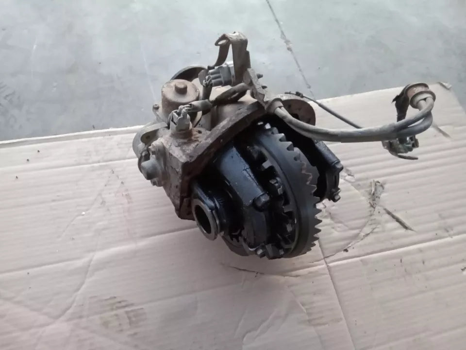 1996- 2002 TOYOTA 4RUNNER REAR DIFFERENTIAL CARRIER PUMPKIN 6CYL 3.4L W/ LOCKER