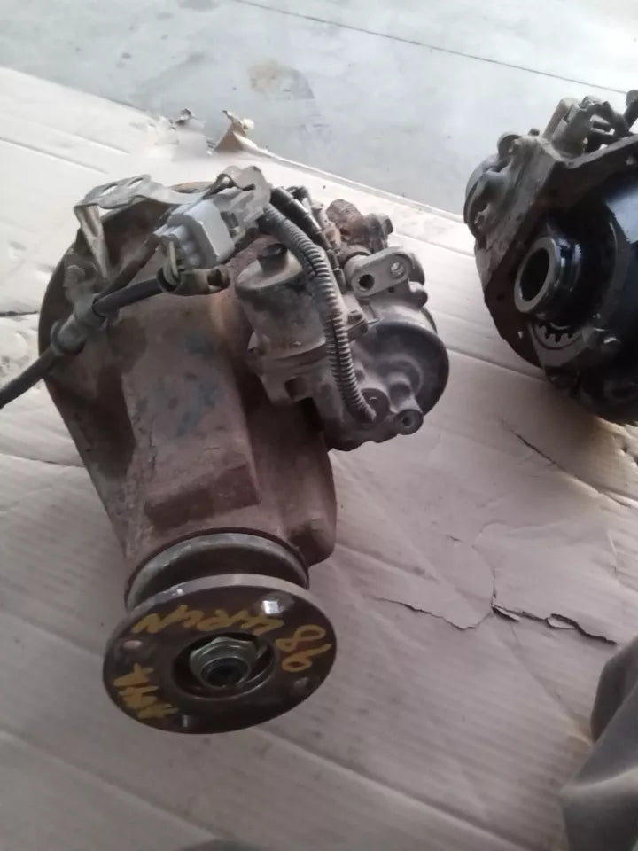 1996- 2002 TOYOTA 4RUNNER REAR DIFFERENTIAL CARRIER PUMPKIN 6CYL 3.4L W/ LOCKER