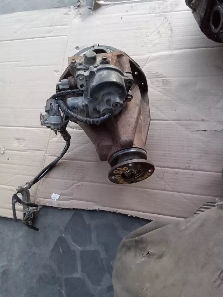 1996- 2002 TOYOTA 4RUNNER REAR DIFFERENTIAL CARRIER PUMPKIN 6CYL 3.4L W/ LOCKER
