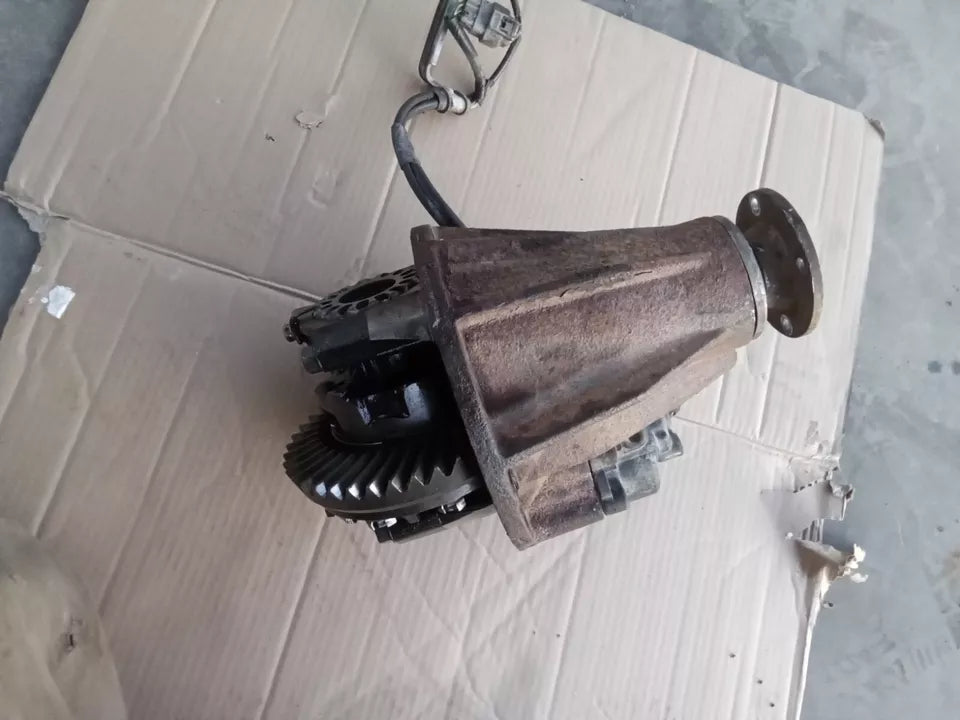1996- 2002 TOYOTA 4RUNNER REAR DIFFERENTIAL CARRIER PUMPKIN 6CYL 3.4L W/ LOCKER