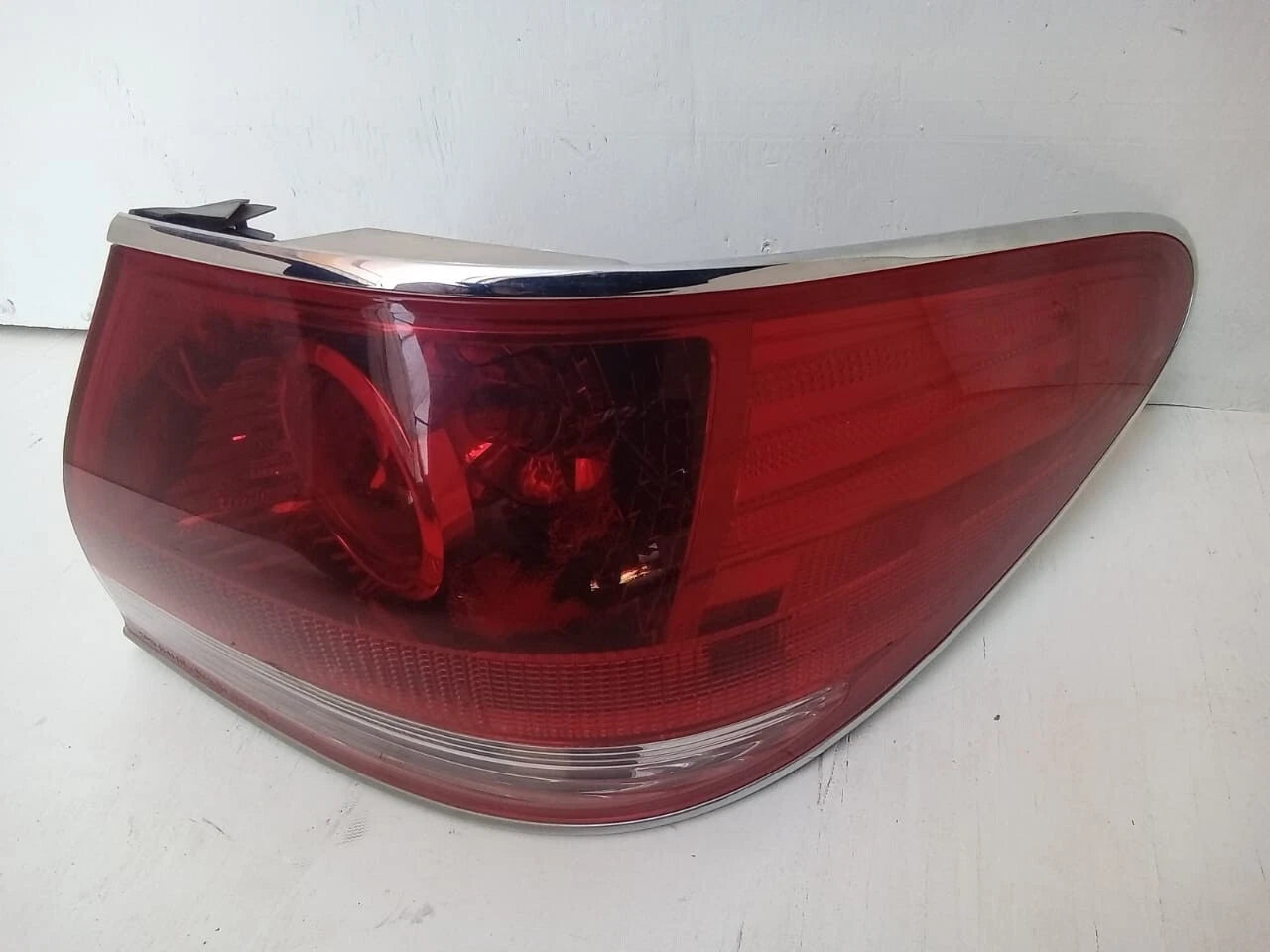 2004-2006 LEXUS ES330 ES 330 TAIL LIGHT REAR LAMP RIGHT PASSENGER SIDE 8155133430