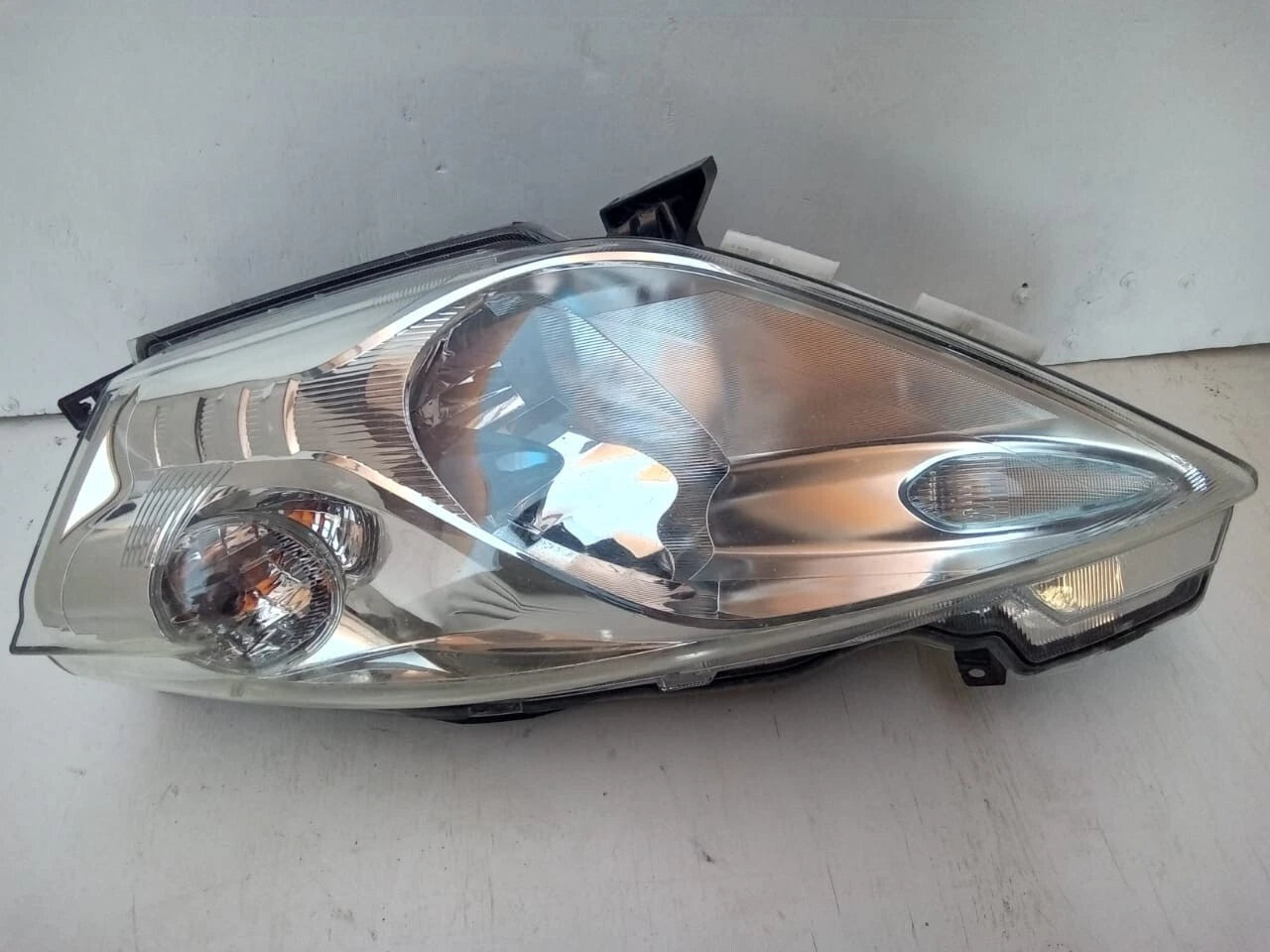 2013 - 2017 NISSAN LEAF HEADLIGHT HEADLAMP LEFT DRIVER SIDE - 260603NF0A