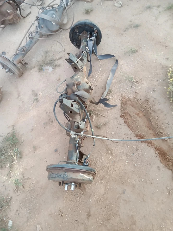 96-02 TOYOTA 4RUNNER REAR END DIFFERENTIAL AXLE CARRIER COMPLETE W/LOCK ER -A04A