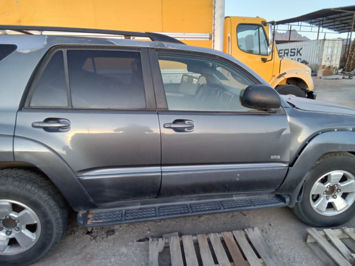 03 04 05 TOYOTA 4RUNNER FRONT AND REAR RIGHT SIDE DOORS DOOR SET(2 DOORS) RH