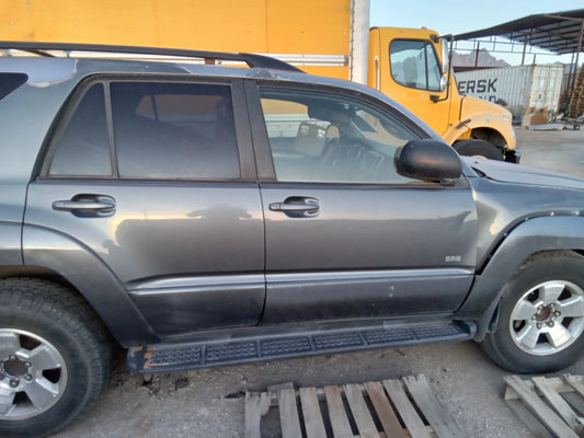 03 04 05 TOYOTA 4RUNNER FRONT AND REAR RIGHT SIDE DOORS DOOR SET(2 DOORS) RH