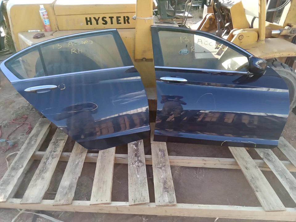 13-17 HONDA ACCORD SDN FRONT & REAR RIGHT PASSENGER SIDE 2 DOORS - BLUE B588PX