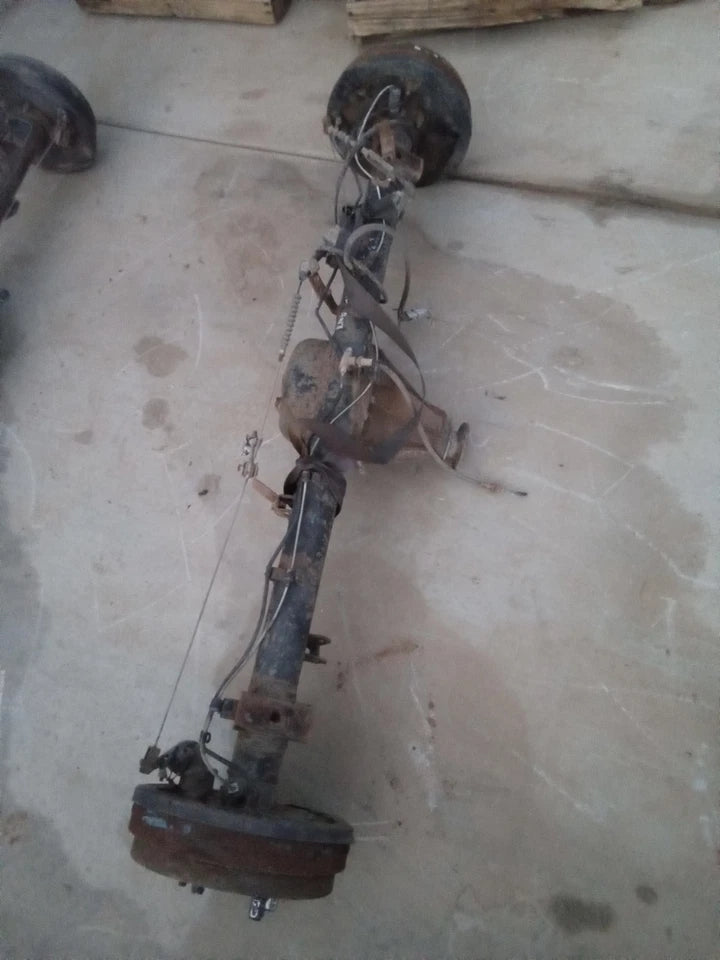 00-06 TOYOTA TUNDRA ACC CAB (1.5 DOORS) 4.7L 4WD 4X4 REAR END DIFFERENTIAL AXLE