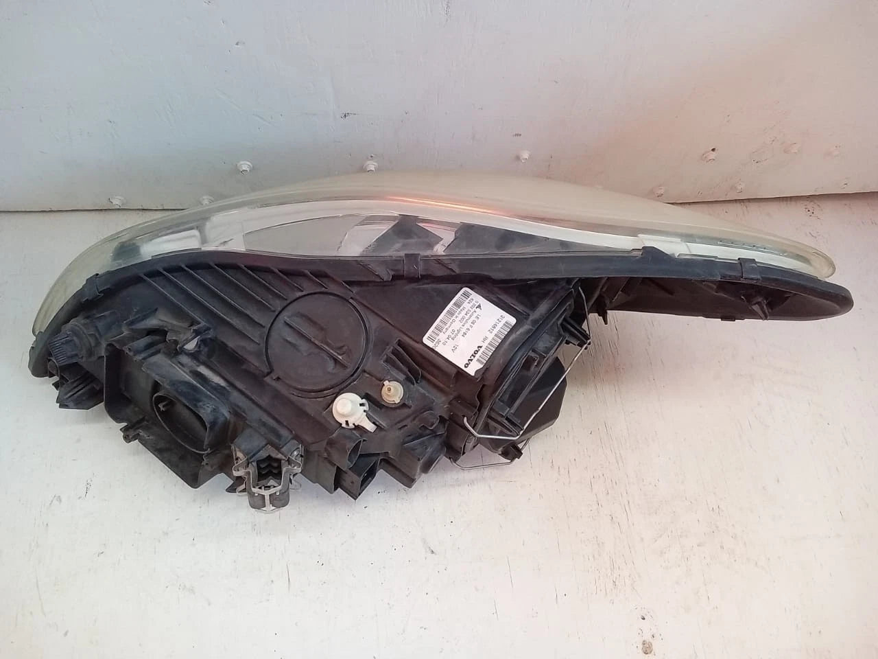2011 - 2013 VOLVO C30 T5 HEADLIGHT HEADLAMP RIGHT PASSENGER SIDE - LE08F6184