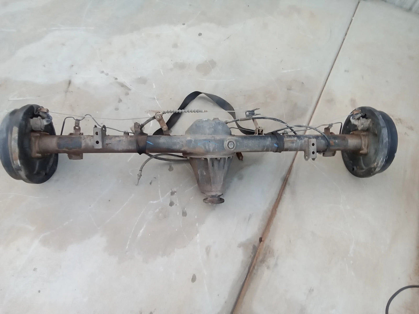 00-06 TOYOTA TUNDRA ACC CAB (1.5 DOORS) 4.7L 4WD 4X4 REAR END DIFFERENTIAL AXLE