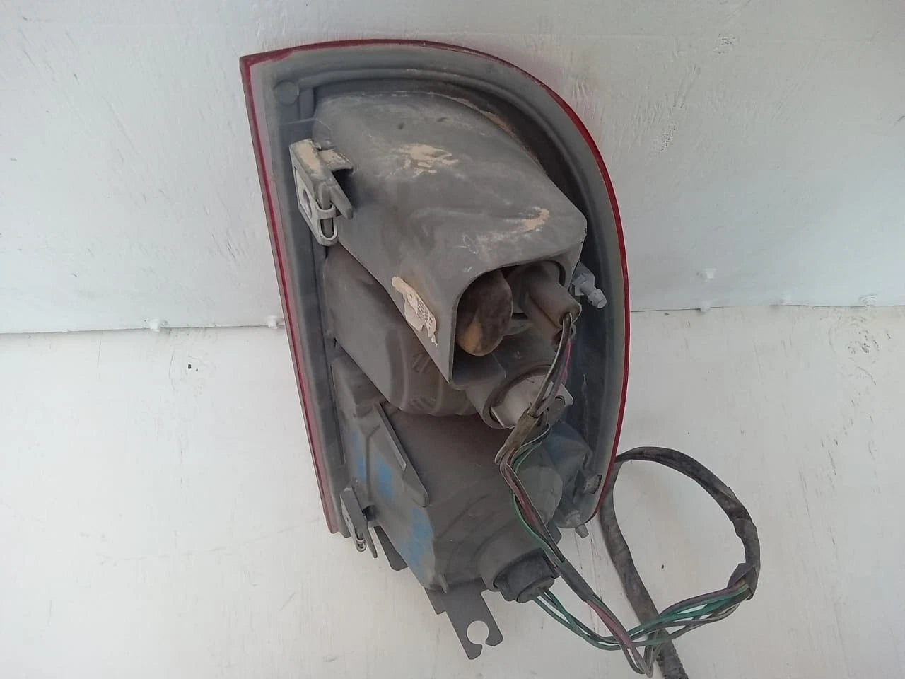 2005-2006 TOYOTA TUNDRA TAIL LIGHT REAR LAMP LEFT DRIVER SIDE ACCESS CAB TY809B000R
