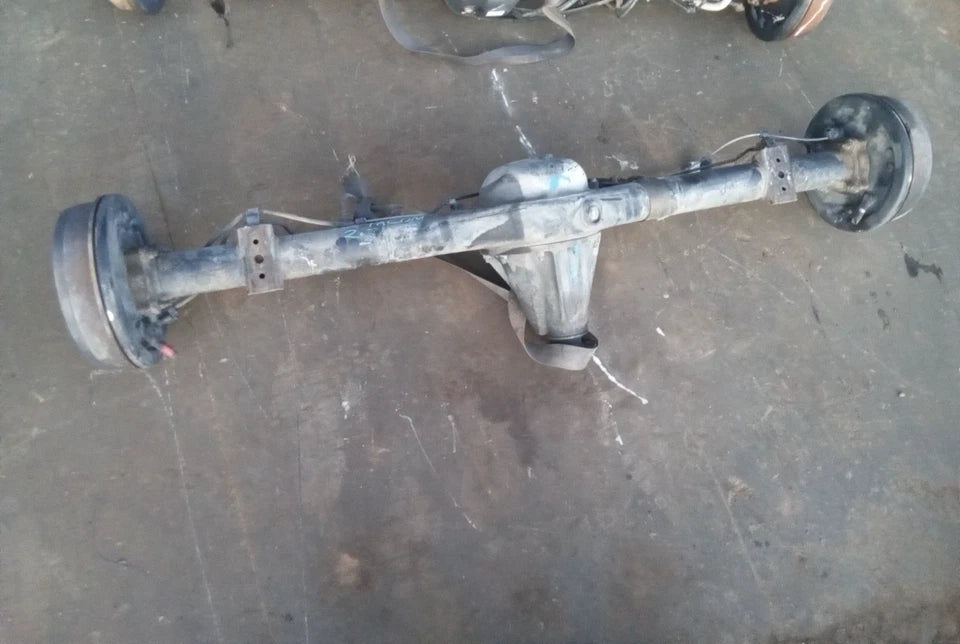 2005- 2015 TOYOTA TACOMA REAR END DIFFERENTIAL CARRIER AXLE W/O LOCKER 5 LUG
