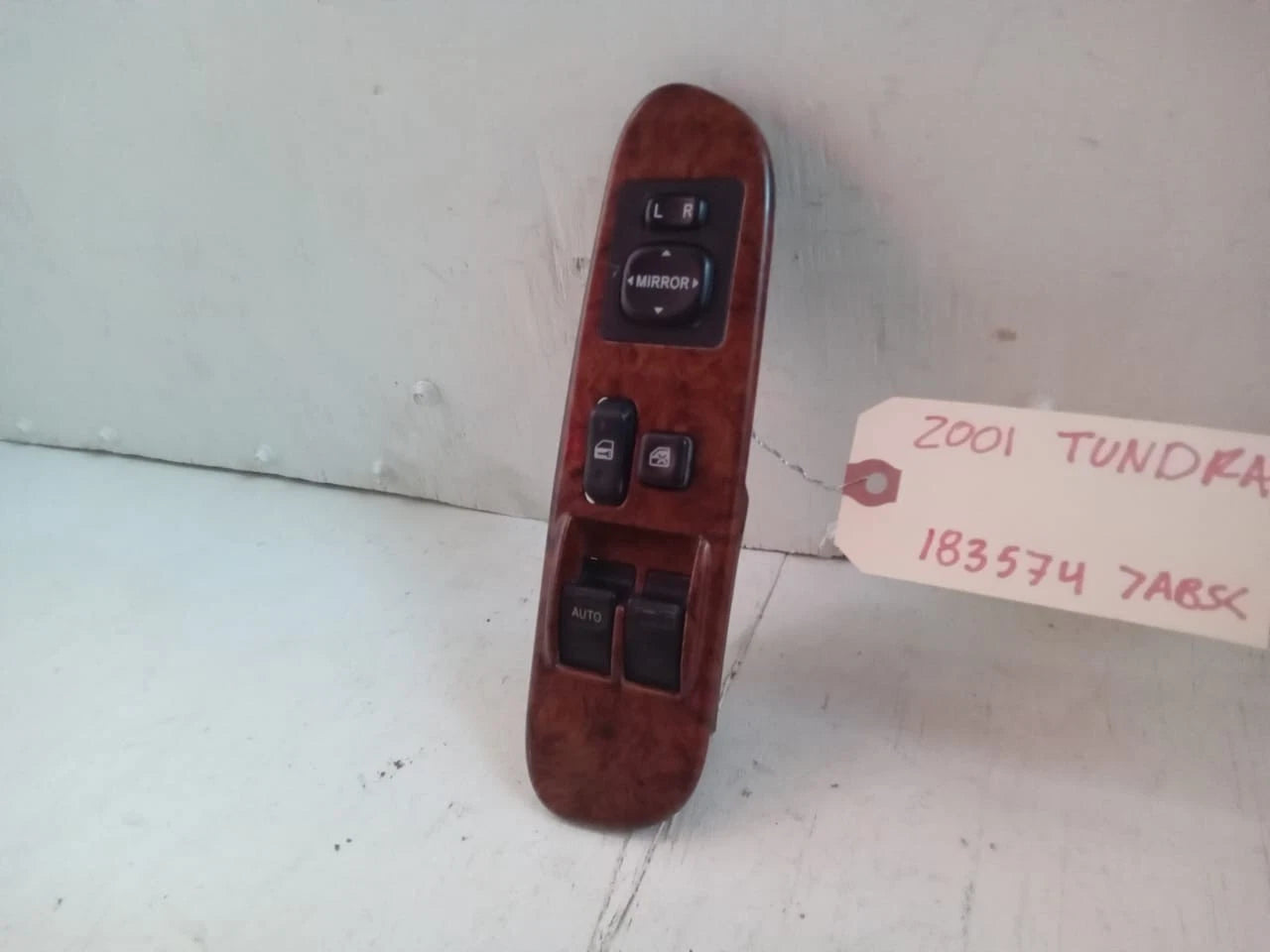 00-06 TOYOTA TUNDRA DRIVER SIDE MASTER POWER WINDOW SWITCH WOOD GRAIN 742020C020