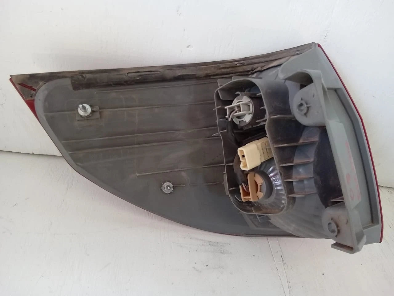 2006-2010 TOYOTA SIENNA TAIL LIGHT REAR LAMP RIGHT PASSENGER SIDE 81550AE020