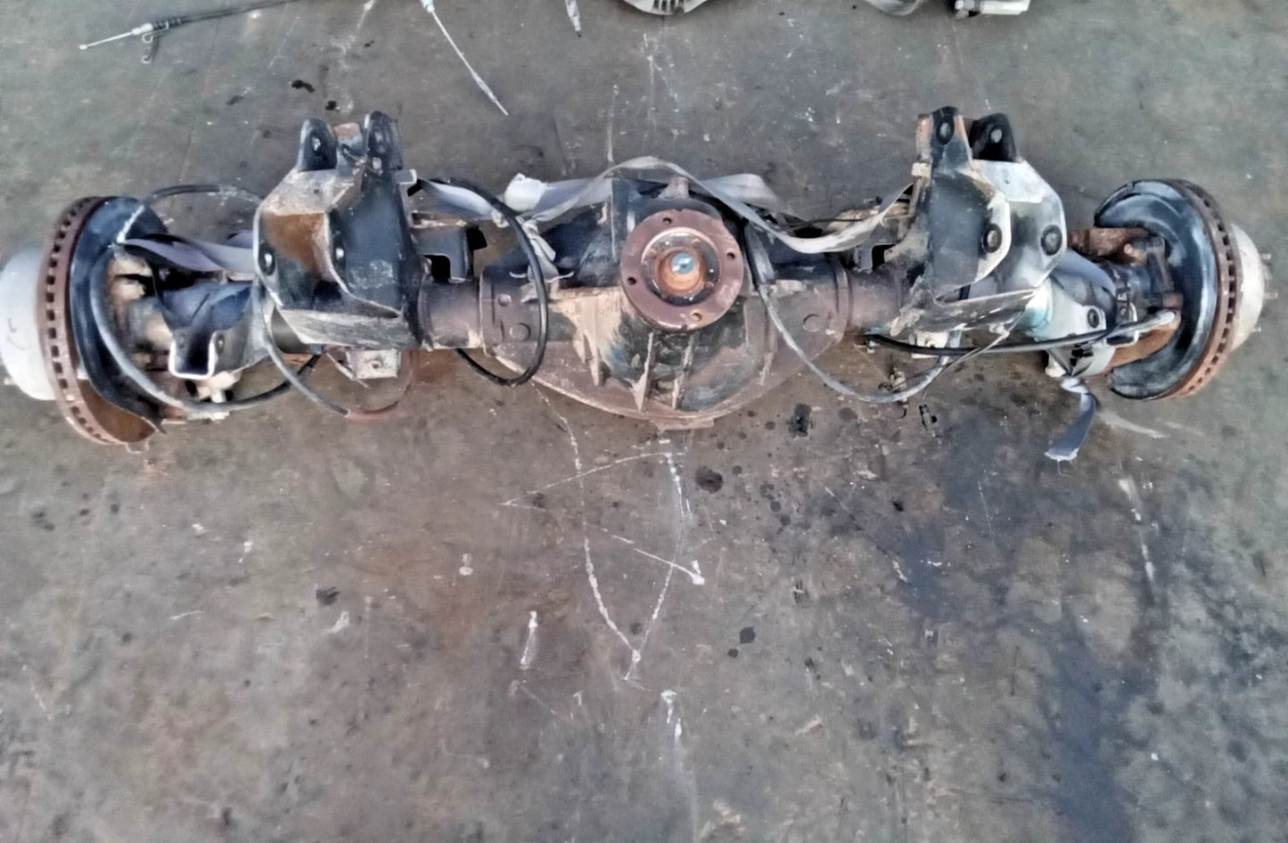 2014-2018 DODGE RAM 2500 REAR END DIFFERENTIAL AXLE CARRIER 4X4 5146385AL