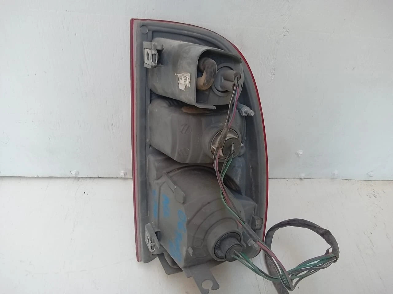 2005-2006 TOYOTA TUNDRA TAIL LIGHT REAR LAMP LEFT DRIVER SIDE ACCESS CAB TY809B000R